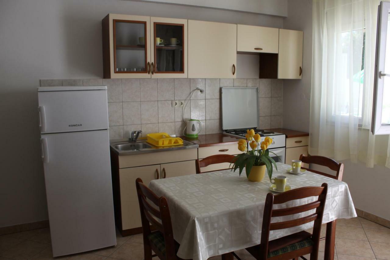 Adria Apartments Stobreč Esterno foto