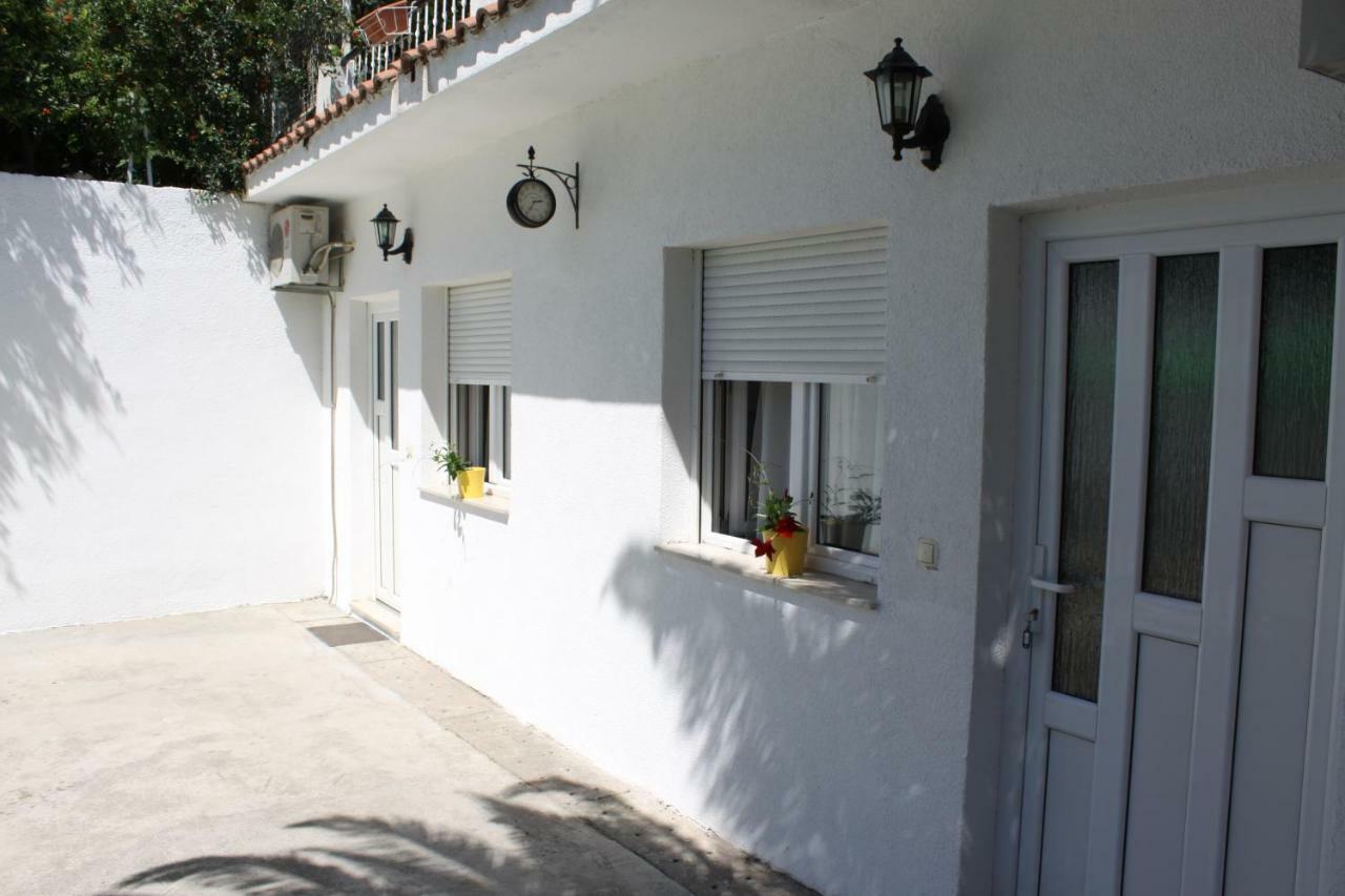 Adria Apartments Stobreč Esterno foto