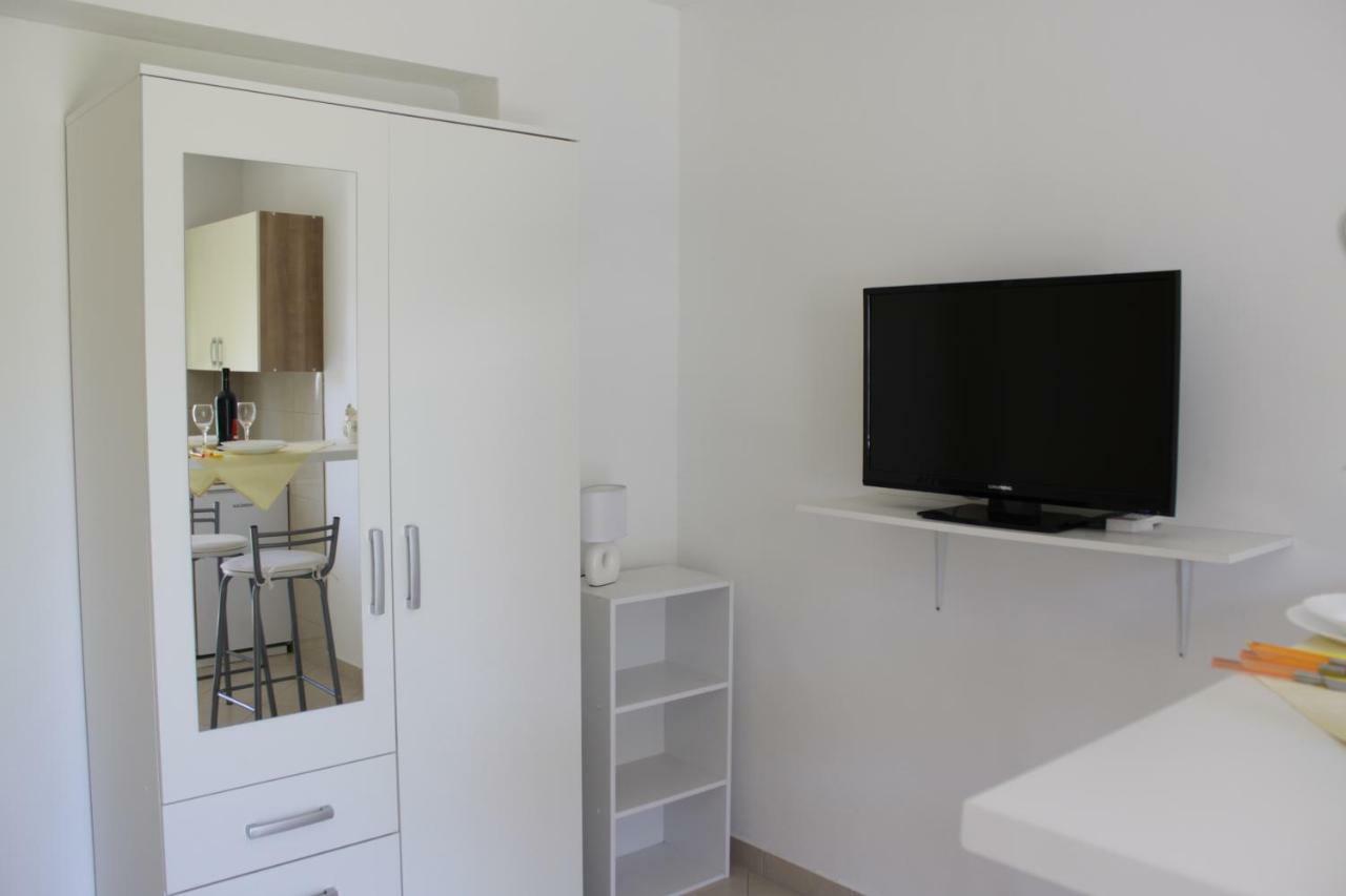 Adria Apartments Stobreč Esterno foto